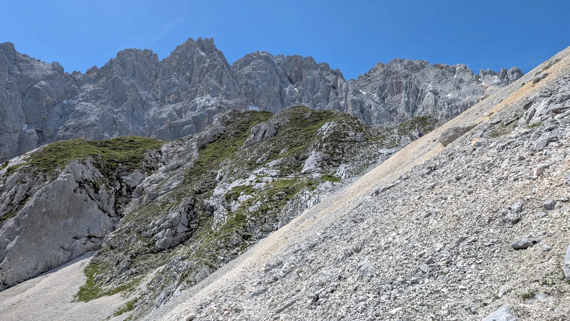 Picture of veliki-oltar-visoki-rokav