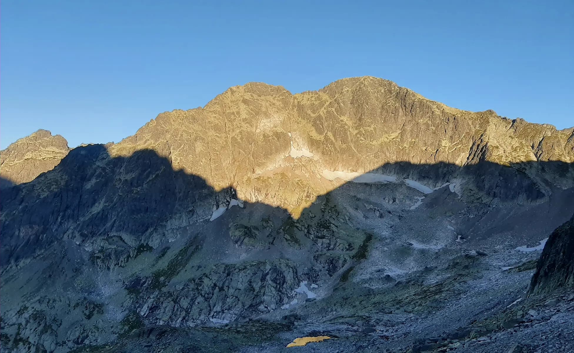 Picture of ladovy-stit